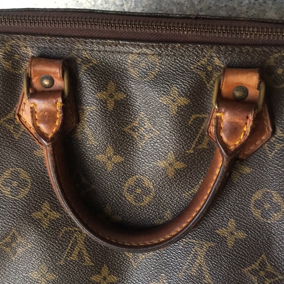 Louis Vuitton Purse - Picture 2 of 8